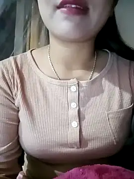 -Lanaa- online show from November 3, 2025, 1:29 am