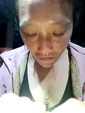 Snapshot of Phantamay chatting on October 23, 2025, 1:21 pm Phantamay online show from October 23, 2025, 1:21 pm