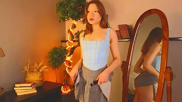 Snapshot of JanelAkerley chatting on October 29, 2025, 4:04 am JanelAkerley online show from October 29, 2025, 4:04 am