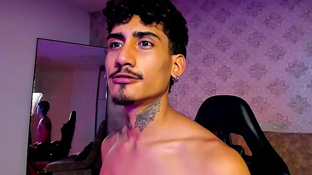 Mr Strike online show from November 21, 2025, 3:05 am