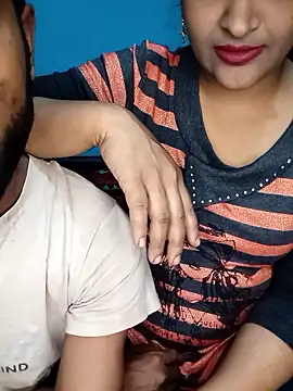 CoupleShow 432 online show from November 16, 2025, 1:17 pm