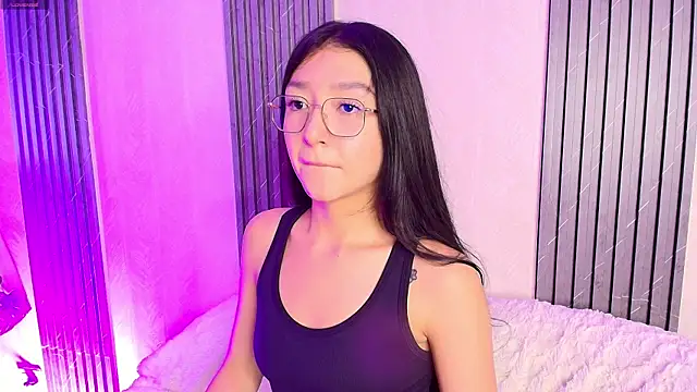Snapshot of sydney_miller_ chatting on June 30, 2026, 12:11 am sydney miller online show from June 30, 2026, 12:11 am