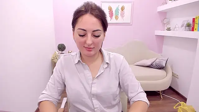 Snapshot of NoraSimons chatting on October 28, 2025, 10:30 am NoraSimons online show from October 28, 2025, 10:30 am