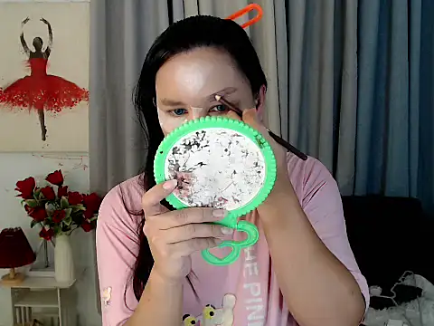 Snapshot of KeraMitenaa chatting on November 13, 2025, 5:39 am KeraMitenaa online show from November 13, 2025, 5:39 am