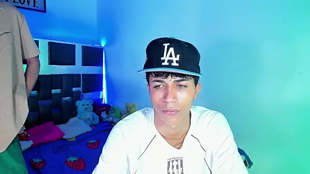 Snapshot of boyswantingplay chatting on February 7, 2026, 12:03 am boyswantingplay online show from February 7, 2026, 12:03 am