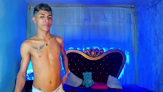 Snapshot of boyswantingplay chatting on February 28, 2026, 4:52 pm boyswantingplay online show from February 28, 2026, 4:52 pm