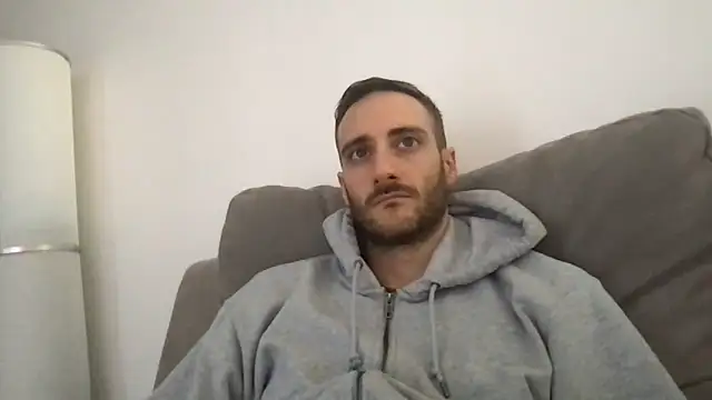 LukaShyGuy online show from February 5, 2026, 2:43 pm