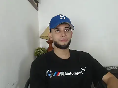 Maxcole 07 online show from November 15, 2025, 10:48 pm