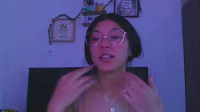 LissyM online show from November 22, 2025, 1:59 am