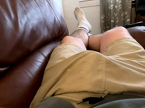 irnbru77 online show from December 4, 2025, 2:37 pm