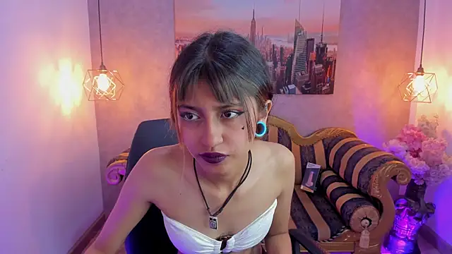 Noa clk online show from November 8, 2025, 4:23 am