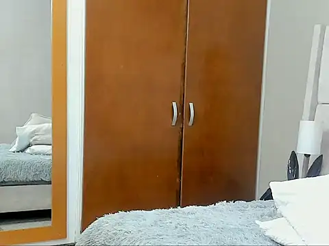 jupiter 333 online show from December 4, 2025, 5:32 pm