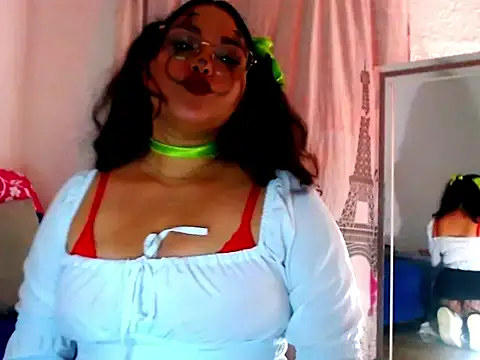 Snapshot of mira_cherry02 chatting on November 1, 2025, 4:36 am mira cherry02 online show from November 1, 2025, 4:36 am