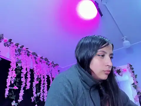 Gabyy Cooper  online show from February 7, 2026, 1:09 am