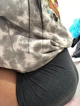 MAVI EC online show from November 6, 2025, 10:32 pm