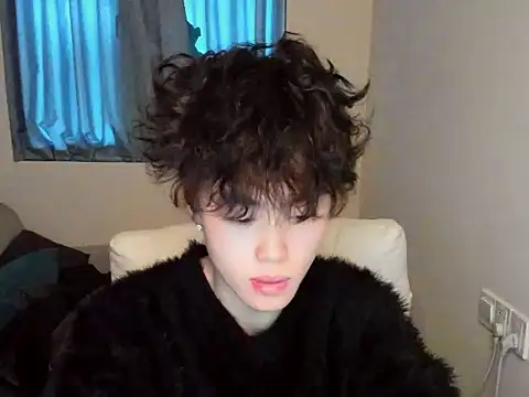 L1kuto online show from November 17, 2025, 6:41 am