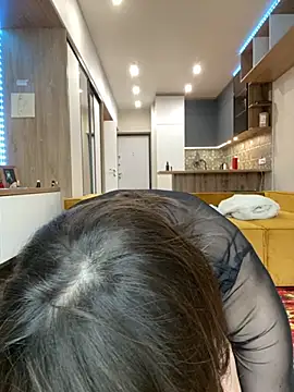 AliceLili online show from November 13, 2025, 11:31 am