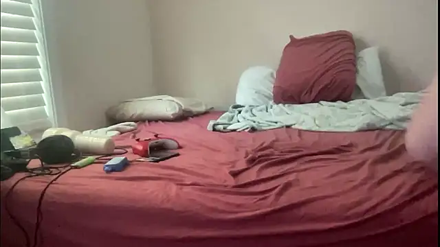 andrenoma427 online show from February 10, 2026, 2:43 pm