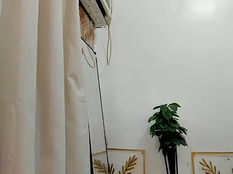 chicc alexa online show from November 27, 2025, 2:08 pm