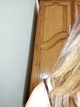 indilasixeey online show from February 1, 2026, 12:53 am