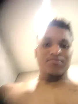 Snapshot of NeyDavid142 chatting on November 13, 2025, 2:43 am NeyDavid142 online show from November 13, 2025, 2:43 am