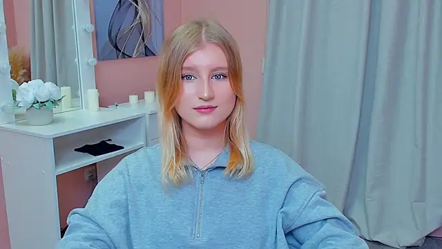 LisaRais online show from October 23, 2025, 11:53 am