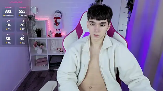 YamiTwink online show from December 19, 2025, 9:33 pm