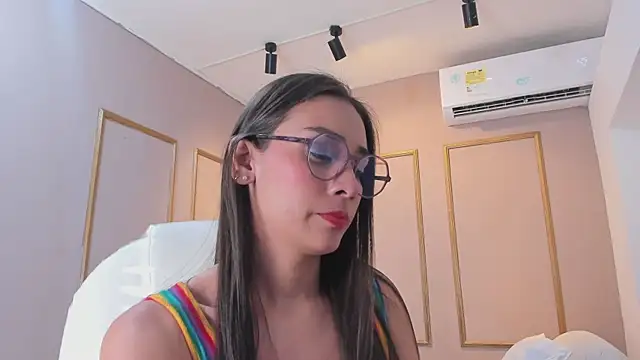 NahimiThompson online show from February 5, 2026, 7:51 pm