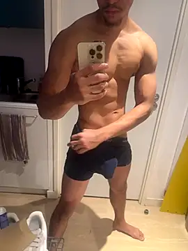 bigDickParis92 online show from November 24, 2025, 10:42 pm