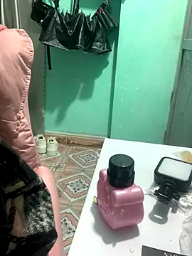 May2k2 online show from January 8, 2026, 12:46 am