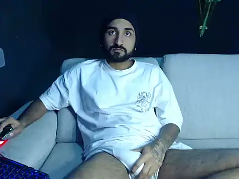 Snapshot of _xsebassx_ chatting on October 25, 2025, 4:20 am  xsebassx  online show from October 25, 2025, 4:20 am