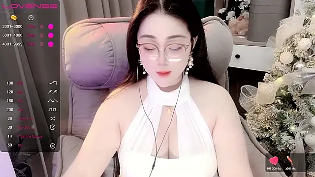 Monica-666888- online show from November 3, 2025, 5:58 pm