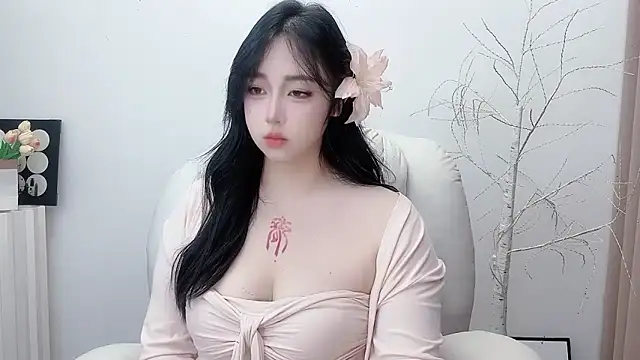 Love-hanzaizai718 online show from December 20, 2025, 3:41 pm