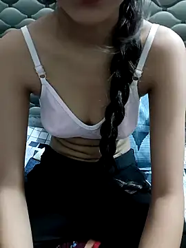 Amisha Lovely online show from November 28, 2025, 5:54 am