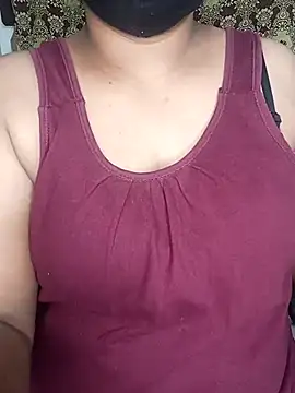 Snapshot of telugucrazygirl chatting on October 29, 2025, 6:20 pm telugucrazygirl online show from October 29, 2025, 6:20 pm