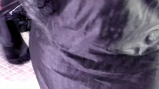 Snapshot of Jasmin_Hottie chatting on October 24, 2025, 10:22 am Jasmin Hottie online show from October 24, 2025, 10:22 am