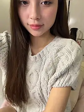   Lilybae   online show from November 2, 2025, 10:17 am