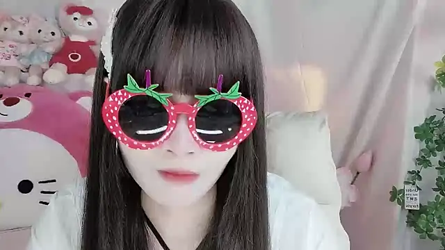 -zhuzhu-999- online show from November 5, 2025, 8:20 pm