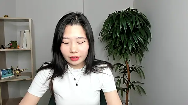 EllenFranklyn online show from October 24, 2025, 8:44 am