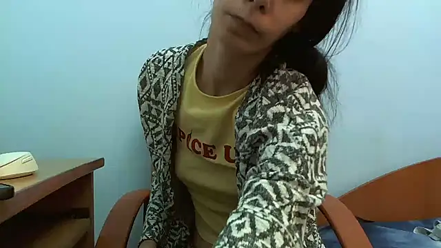 andreea713 online show from March 14, 2026, 1:38 pm