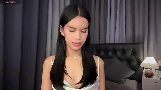 Snapshot of Candicemeow chatting on June 9, 2026, 5:24 pm Candicemeow online show from June 9, 2026, 5:24 pm