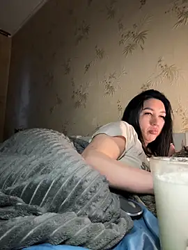 Snapshot of Naughtbaby_sexy chatting on November 3, 2025, 2:40 pm Naughtbaby sexy online show from November 3, 2025, 2:40 pm