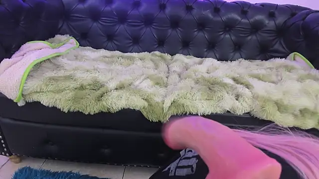 Damiian20  online show from April 16, 2026, 1:23 pm