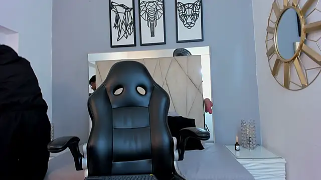 adams bobby online show from November 27, 2025, 11:34 am