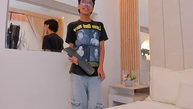 adams bobby online show from July 16, 2026, 11:16 am