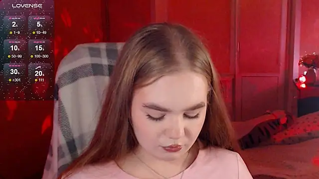 Snapshot of EmilyRisse chatting on October 30, 2025, 3:35 pm EmilyRisse online show from October 30, 2025, 3:35 pm