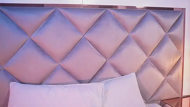  giggy 2 online show from April 9, 2026, 11:37 am