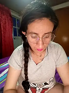 Valentina--1 online show from November 16, 2025, 1:22 am