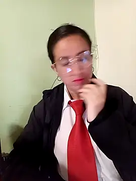 Valentina--1 online show from November 24, 2025, 12:05 pm