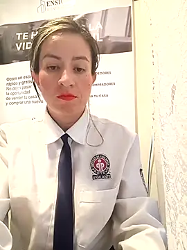 Snapshot of Valentina--1 chatting on March 3, 2026, 11:05 am Valentina--1 online show from March 3, 2026, 11:05 am